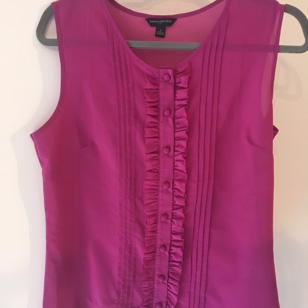 Banana Republic blouse size medium
